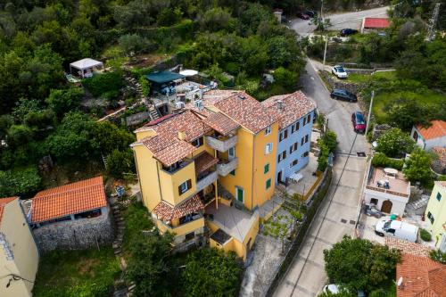 Valun Apartamento | APARTMANI I SOBA ROBERTO I MIRJANA