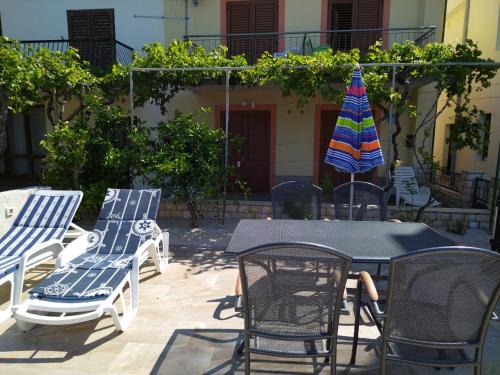 Barbat na Rabu Apartamento | Apartmani Katarina