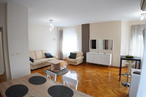 Novi Banovci Apartamento | Apartmani Kula