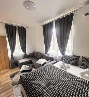 Kraljevo Apartamento | Apartmani M.&.B Luks 2