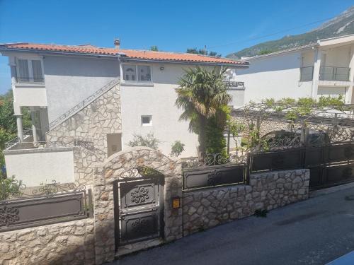 Dobra Voda Apartamento | Apartmani MINA