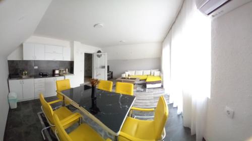Perucac Apartamento | Apartmani Romansa Perucac
