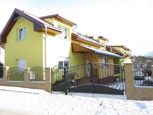Nova Lesna Apartamento | Apartmany Jaruska