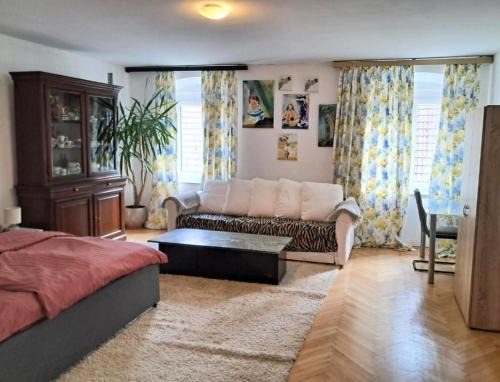 Weisskirchen in Steiermark Apartamento | Apartment Julia self-checkin