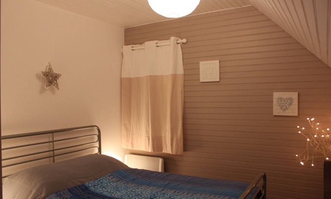 Besse-en-Chandesse Apartamento | Edificio de apartamentos *** en Besse, cómodo. Senderismo, pesca, esquí ...