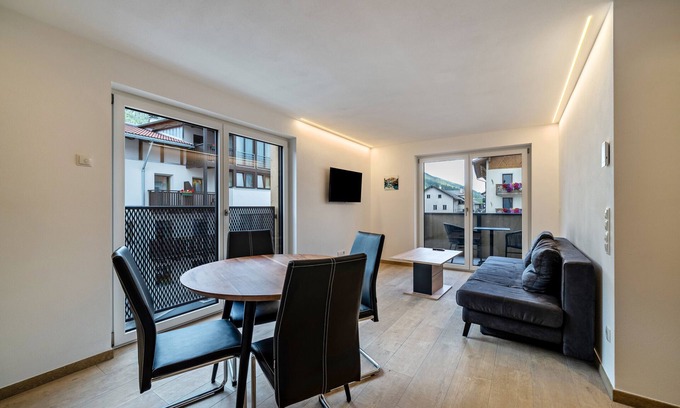 Resia Apartamento | Apartamento "Lamm 2" con vistas a la montaña, balcón y Wi-Fi