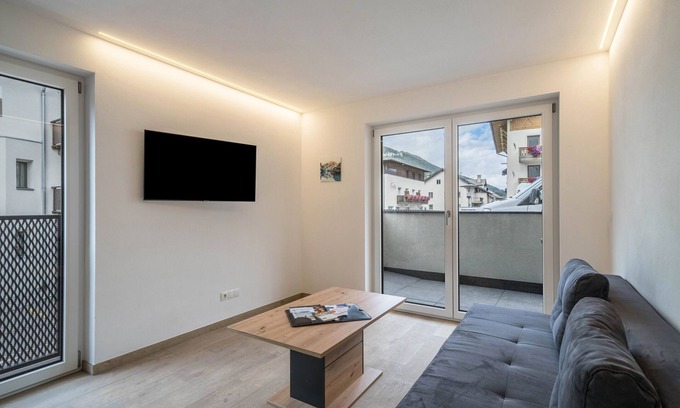 Resia Apartamento | Apartamento "Lamm 4" con vistas a la montaña, balcón y Wi-Fi