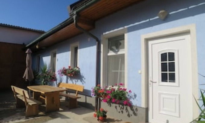 Sankt Andra am Zicksee Apartamento | Apartments Sattler 2 80 m²|Family friendly|Pets|Yard,Garden,Pool