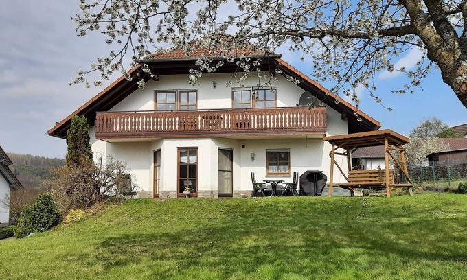 Altenlotheim Apartamento | Apartamento 'Nationalparkblick' con vistas a la montaña, balcón y Wi-Fi