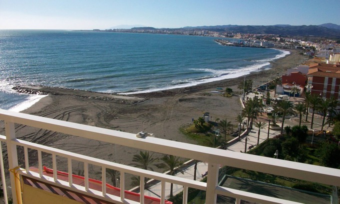 Algarrobo Apartamento | APARTAMENTO CON VISTA MAGNIFICA A PIE DE PLAYA