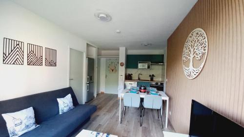 Saint-Francois-Longchamp Apartamento | Apartment for 5-7 people