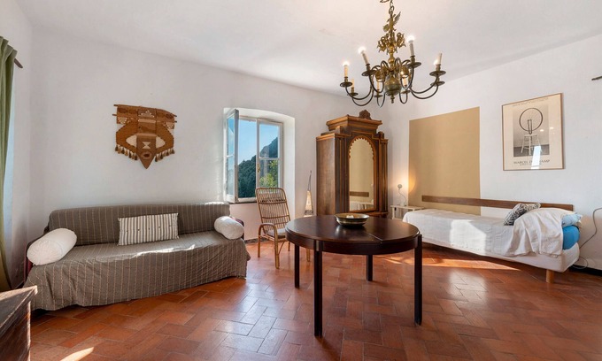 Castiglione Chiavarese Apartamento | Apartamento con vistas al mar y jardín compartido