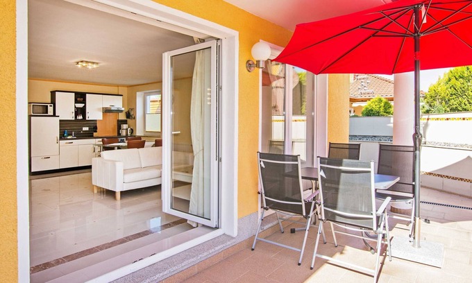Heringsdorf Apartamento | Apartamento 01 - Barcelona - Villa Europa - Apartamentos con chimenea y piscina comunitaria