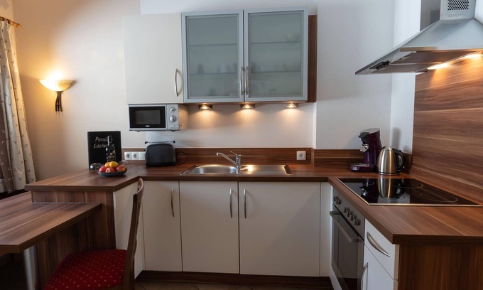Breitenbach am Inn Cabaña | Apartment 1 - Pension Edelweiss