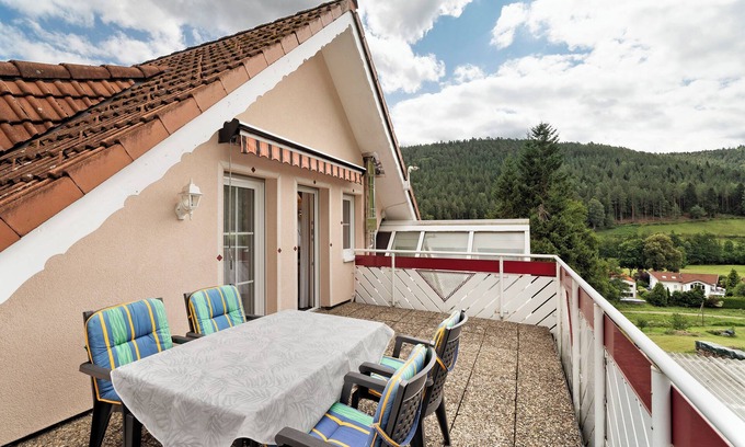 Enzklosterle Apartamento | Apartamento '1' con terraza privada, jardín compartido y Wi-Fi