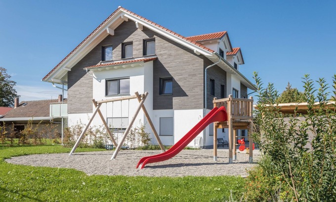 Eriskirch Apartamento | Apartamento "2 Am Biohof Eriskirch" cerca del lago de Constanza con balcón y jardín