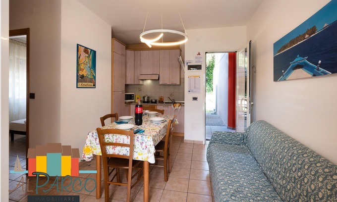 Rosolina Mare Apartamento | Rosolina Mare Apartamento con jardín a solo 200 metros del mar