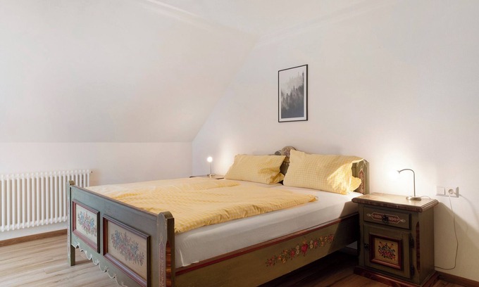Uehlingen-Birkendorf Apartamento | Apartment '2-zimmer- Nr 5' with Balcony and Wi-Fi