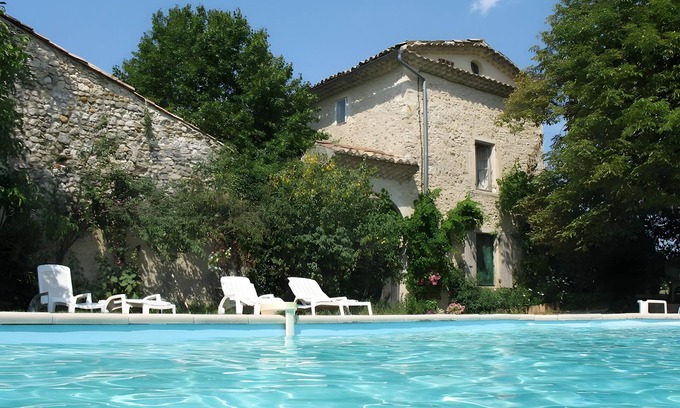 Sauzet Apartamento | Apartment 2 for 4 People