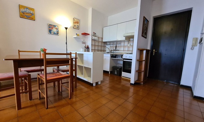 Cerenova Apartamento | Apartamento a 20 minutos de San Pietro: tu paraíso costero cerca de Roma.