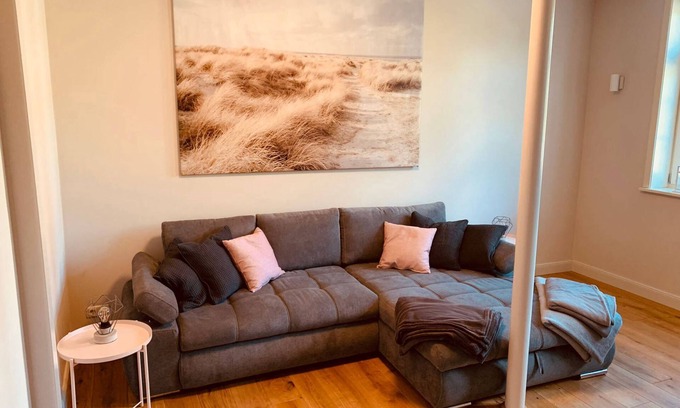 Groß Pankow Apartamento | Apartment 3, 107, sqm, 1 bedroom, 1 living/bedroom, max. 3 adults/1 child