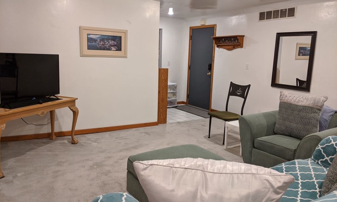 Monroe Apartamento | Jack's Joint's Apartment # 3 en Monroe MI