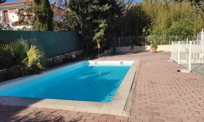 Fabron Apartamento | Apartamento para 4 personas, vista al mar a 500 metros del Promenade des Anglais, piscina