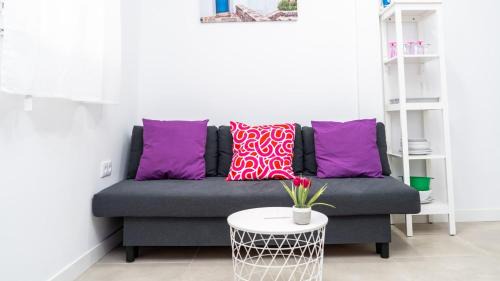 Ciudad Lineal Apartamento | Apartment 5 Private complex Parking 4 people