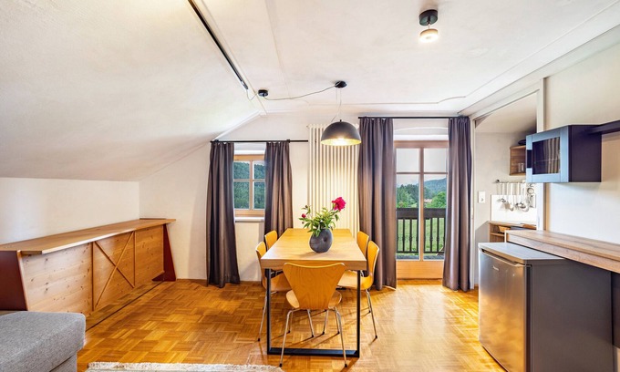 Issengo Apartamento | Apartamento '5' con vistas a la montaña, piscina compartida y Wi-Fi