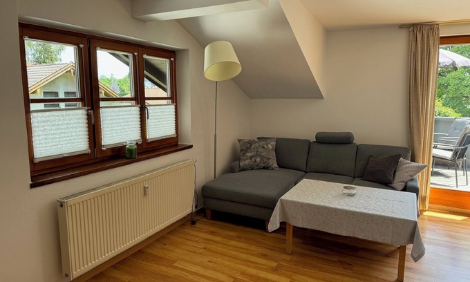Altenmarkt an der Alz Apartamento | Apartment 62sqm with balcony for max. 2 persons