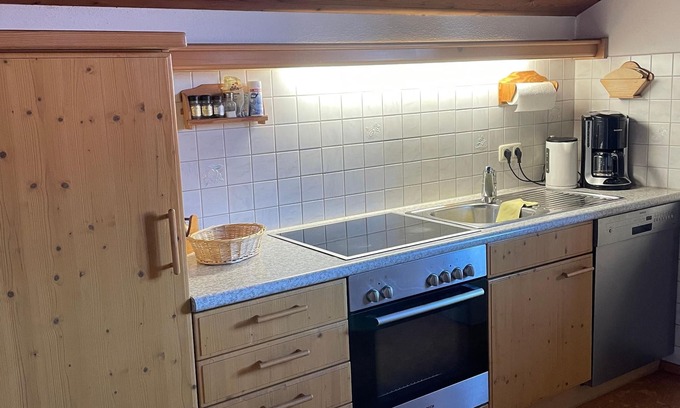 Laufen Apartamento | Apartamento 75m² hasta 5 personas, balcón, 2 dormitorios, cocina y comedor, baño / WC, no fumador