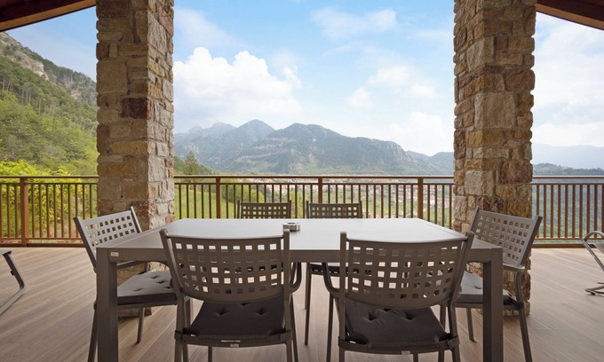 Tremosine Apartamento | Apartamento 'Agriturismo Hegemone Bosco' con vistas a la montaña, terraza privada y Wi-Fi