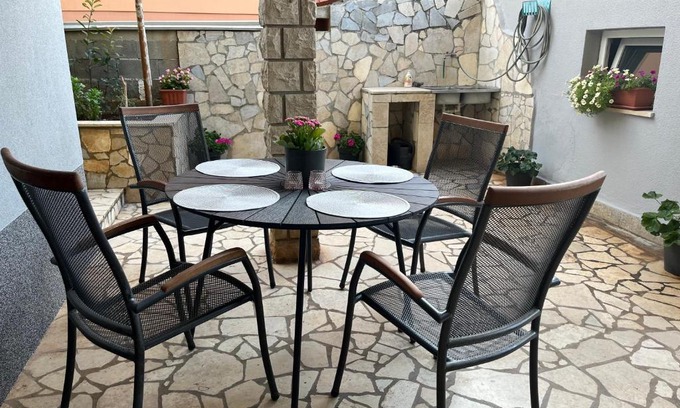 Gregovica Apartamento | Apartment A & N with FREE private parking