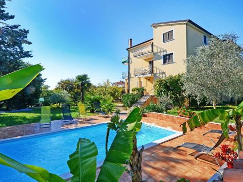 Valica Apartamento | Apartment Albina-1 by Interhome