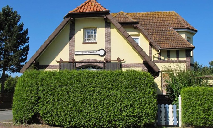 Neugarmssiel Apartamento | Apartment Alter Bahnhof by Interhome