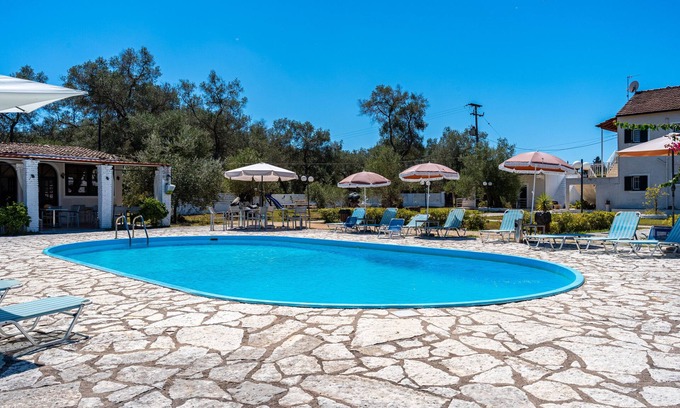 Molos Apartamento | Apartamento 'Alykes Family Resort Triple Room 1' con Balcón, Wi-Fi y Aire Acondicionado