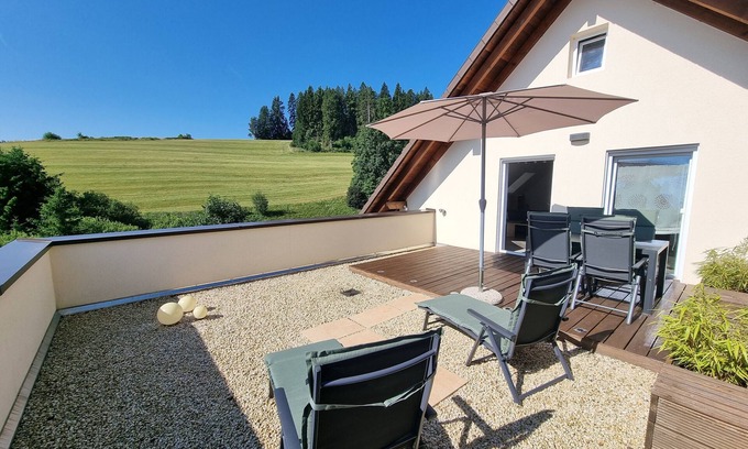 Unterkirnach Apartamento | Apartamento 'Am Bach' con terraza privada, balcón y Wi-Fi