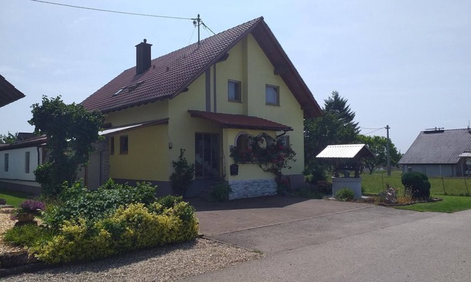 Buchlberg Apartamento | Apartamento Am Bienwald - apartamento de 4 camas