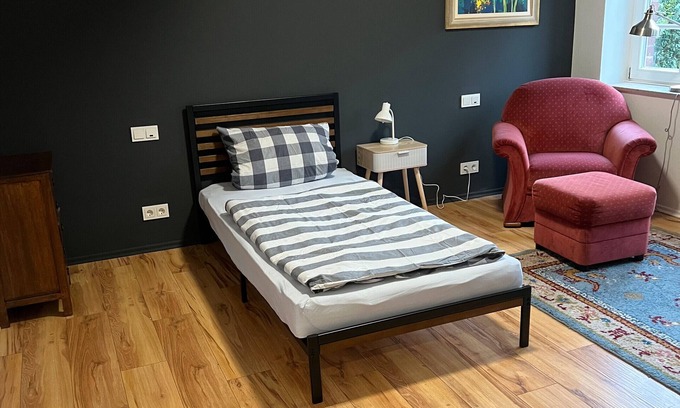 Neukirchen-Vluyn Apartamento | Apartamento 'An Littard Kull' con terraza privada y Wi-Fi