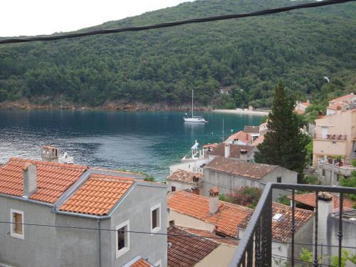 Valun Casa | Apartment and Room Surdić