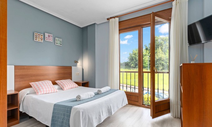 Cue Apartamento | Apartamento 'Antilles 6' con terraza compartida, jardín compartido y Wi-Fi