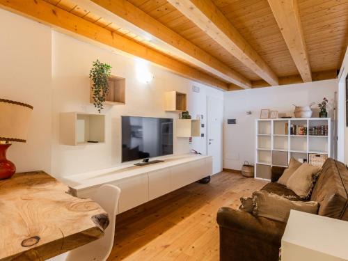 Monclassico Apartamento | Apartment Appartamento Carlotta by Interhome