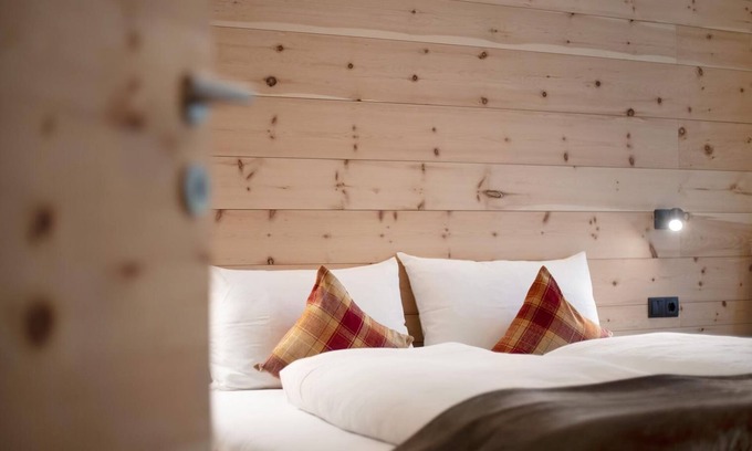 Campo Tures Apartamento | Apartamento "Archehof Hochzirm - Greti" con vistas a la montaña, sauna y terraza