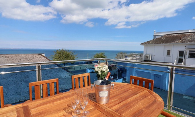 Babbacombe Cabaña | Apartment at Morningside Hotel