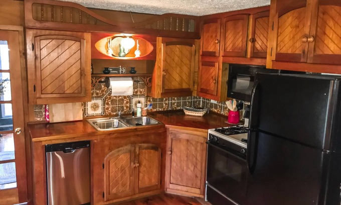 Harper Apartamento | Apartamento en lo alto de una antigua tienda de campo