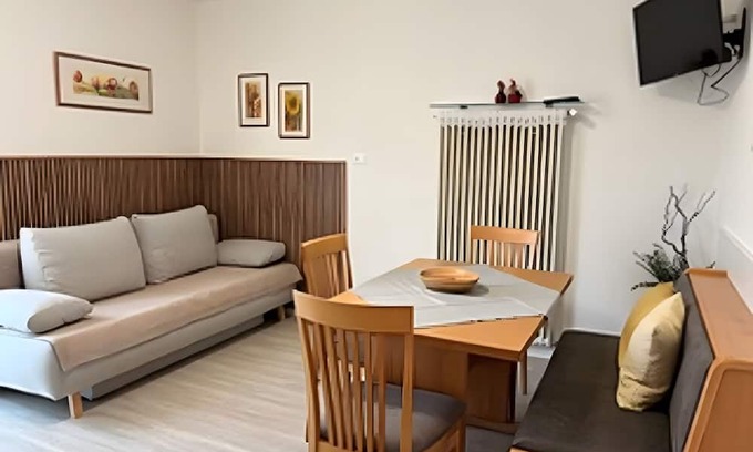 Laives Apartamento | Apartment 'Auelehof Matilde' with Mountain View, Wi-Fi and Air Conditioning
