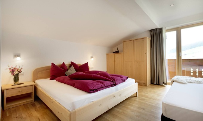 Malles Venosta Apartamento | Apartamento 'Ausserglieshof Wohnung Upi' con vistas a la montaña, jardín compartido y Wi-Fi