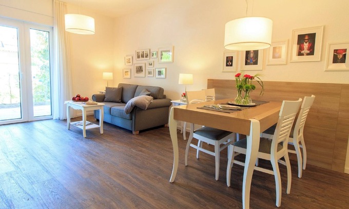 Sankt Georgen im Schwarzwald Apartamento | Apartamento 'Auszeit Mit Pflege 4' con terraza privada, jardín compartido y Wi-Fi