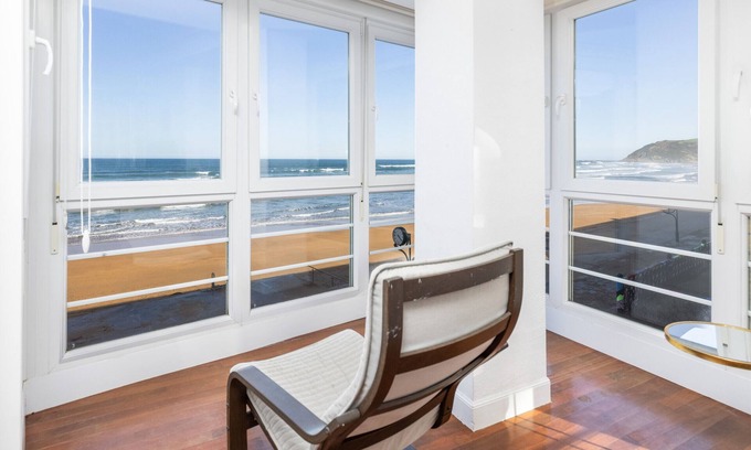 Zarautz Apartamento | Apartamento Bañeru 3-3 - 1ª Primera línea de playa - Zarautz