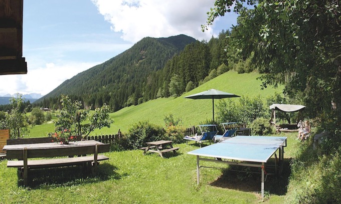 Prateria Apartamento | Vacation Apartment “Bauernsuite - Örlerhof” with Mountain View, Wi-Fi, Garden & Terrace; Parking Available, Wheelchair-Accessible